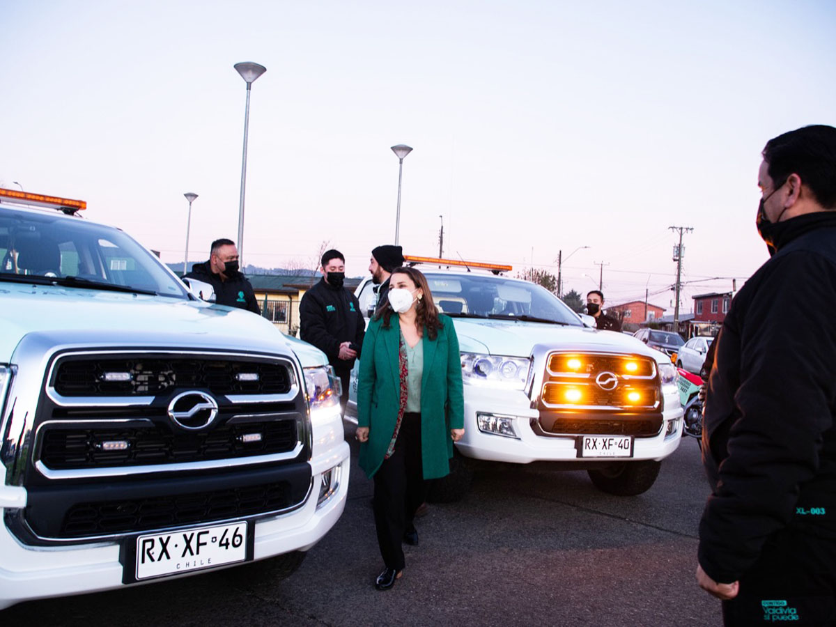 Presentan a la comunidad valdiviana patrulleros y vehículos de seguridad pública municipal